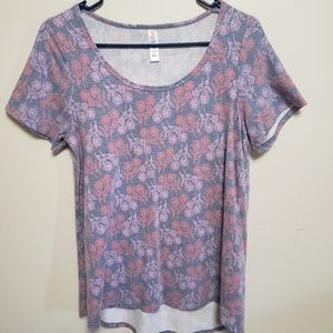 EUC LuLaRoe Classic Tee size small